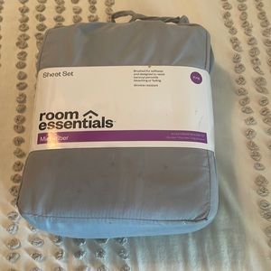 Brand new king size sheet set